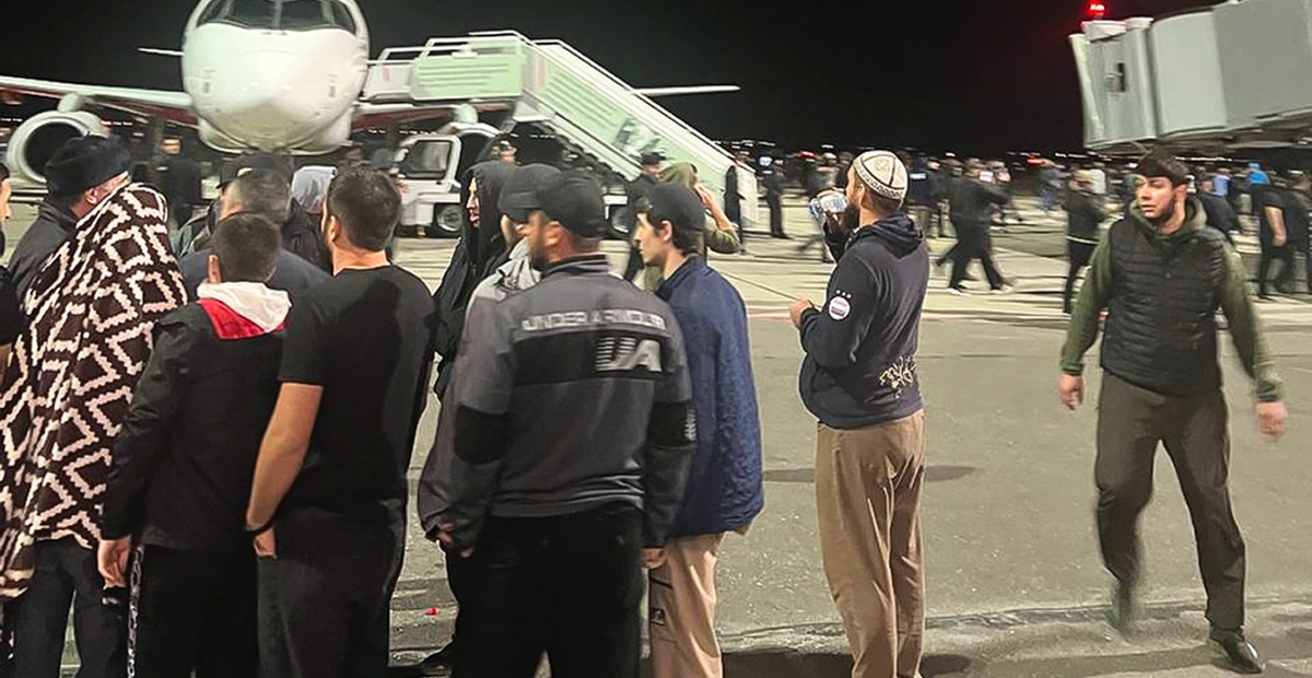 Detienen a 60 personas que causaron disturbios en el aeropuerto de Daguestán en busca de judíos e identifican a otras 150